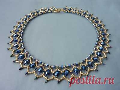 FREE beading pattern for Crystal Petals necklace - BeadDiagrams.com