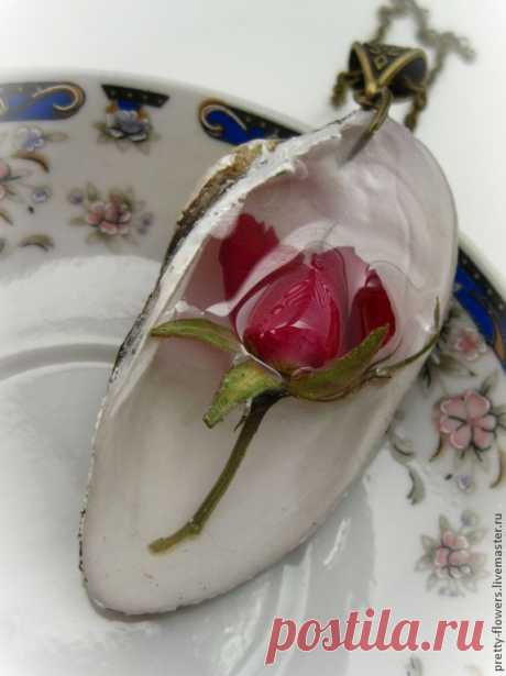 Кулон Роза в ракушке - ракушка,роза,кулон,кулон с розой,кулон с цветком