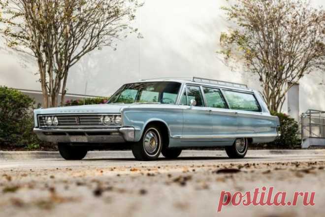 Классический универсал Chrysler Town & Country 1966 (30 фото) . Тут забавно !!!