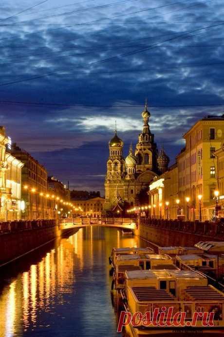 St Petersburg, Russia. I want to go see this place one day. Please check out my website thanks. www.photopix.co.nz | Jeannine Mantooth приколол(а) это к доске Russia (Russian Federation)…