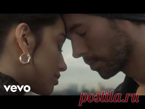 Скачать Клип Enrique Iglesias, Maria Becerra - ASI ES LA VIDA.