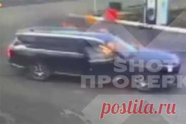 Россиянин оказался заблокирован в загоревшемся авто из-за ремня безопасности