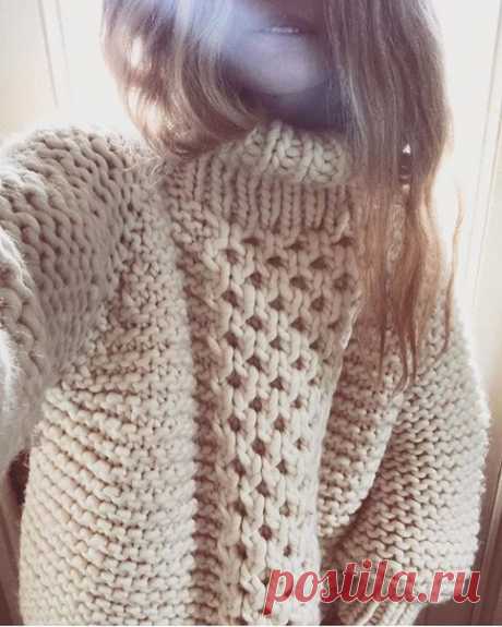 Как Вам такой стильный свитер в стиле оверсайз? Хотите себе такой же или в другом цвете? Тогда скорее пишите нам в ЛС группы или на емейл: knitbyheart@mail.ru 

#вязаныевещи #первыйснег #вязание #зимаблизко #оверсайз #свитероверсайз #осень #вязаныйсвитер #мода17 #свитер