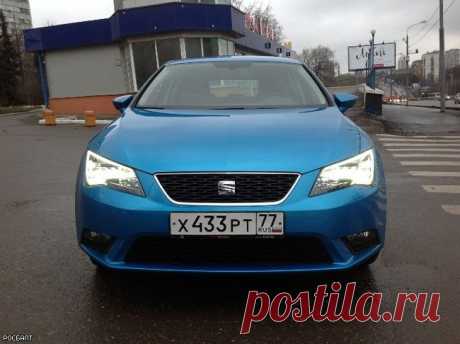 Тест-драйв new SEAT Leon.Это третье поколение испанского хедлайнера.Новинка выпущена на платформе Golf седьмого поколения.