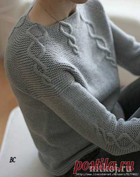 Интересный пуловер спицами.