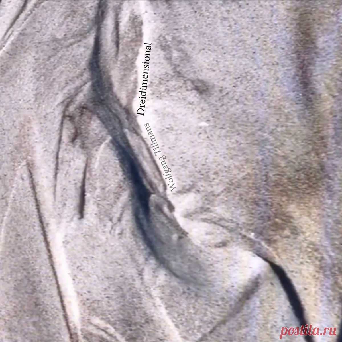 Wolfgang Tillmans - Dreidimensional (Single) (2025) 320kbps / FLAC
