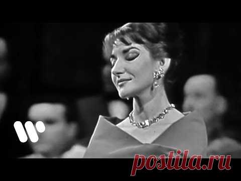 Maria Callas sings 
