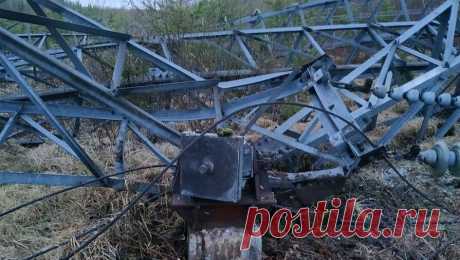 В Запорожской области 12 тысяч жителей остаются без света после атаки дронов. Более 12 тысяч жителей населенного пункта Пологи Запорожской области остаются без электроснабжения из-за атаки беспилотника ВСУ, в результате которой был поврежден трансформатор. Об этом сообщил губернатор региона Евгений Балицкий в ...