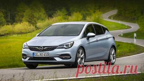 Модель Opel Astra поменяла всю свою моторную гамму Семейство Opel Astra перейдёт в новое поколение, как уже было сказано, лишь в 2021 году. Тогда модель поменяет платформу с джиэмовской D2XX на французскую