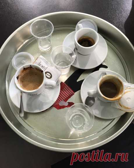 CHIUMENTI UOMO в Instagram: «#good #morning and good #saturday by #chiumentiuomo Let's start the #day with a #coffee»