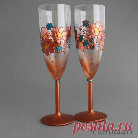 Copper Аnniversary glasses, Copper anniversary gift, Wedding glasses, Copper Wedding glasses Copper anniversary glasses, Copper anniversary gift, Copper and blue wedding glasses, Copper wedding glasses, Hand painted glasses  Custom order 5-7 days  Set of 2, Hand Painted, Wedding Glasses in copper ,decorated with turquoise flowers and decorative crystals Suitable for wedding, anniversary as a luxurious gift or for personal use. Each of them can be personalized on the base w...