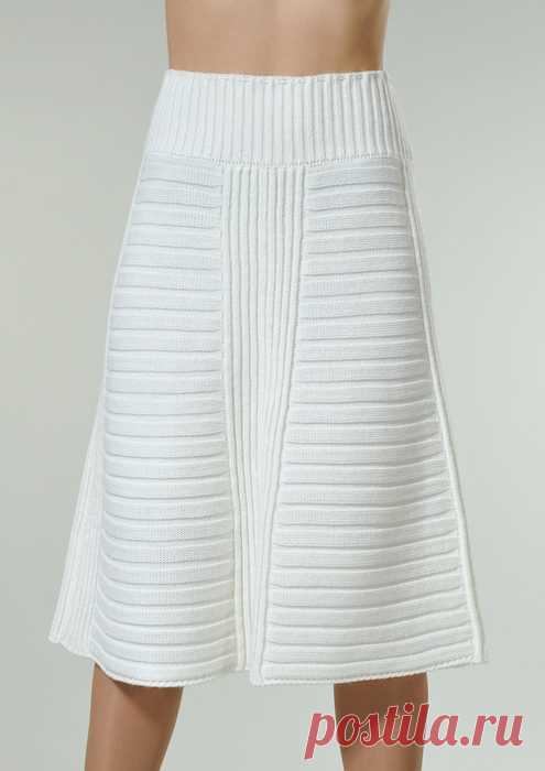 юбка guess плиссированная белая с логотипом. белая вязаная юбка зимняя. белая спортивная юбка. белая вязаная юбка спицами. трикотажная юбка.