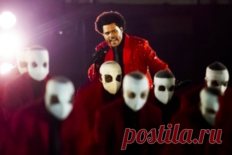 The Weeknd пришел к соглашению с обвинившими его в плагиате музыкантами. Канадский певец The Weeknd пришел к соглашению с музыкантами, которые обвинили исполнителя в плагиате хита Call Out My Name. Ранее артисты Сунил Фокс и Генри Стрэндж подали иск в суд, заявив о том, что композиция The Weeknd «поразительно похожа» на их невыпущенный трек Vibeking.