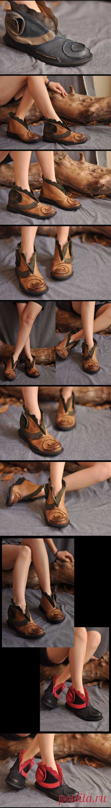 Обувь : Кожаные ботинки на литой подошве декорированные цветком и рюшей из кожи