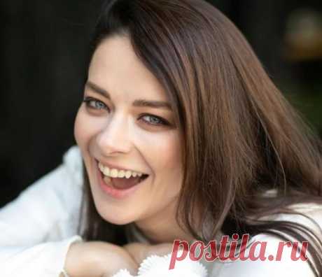 Марина Александрова без косметики: естественная красота актрисы восхитила фанатов