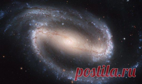 Спиральная галактика NGC 1300 (Хаббл, 2005) / Физика невозможного!