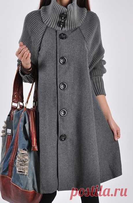 Пальто, комбинированное из ткани с вязаным трикотажем - для вдохновения.
Подбор фото Простые выкройки | простые вещи 
#простыевещи #шитье #пальто #идея #длявдохновения
