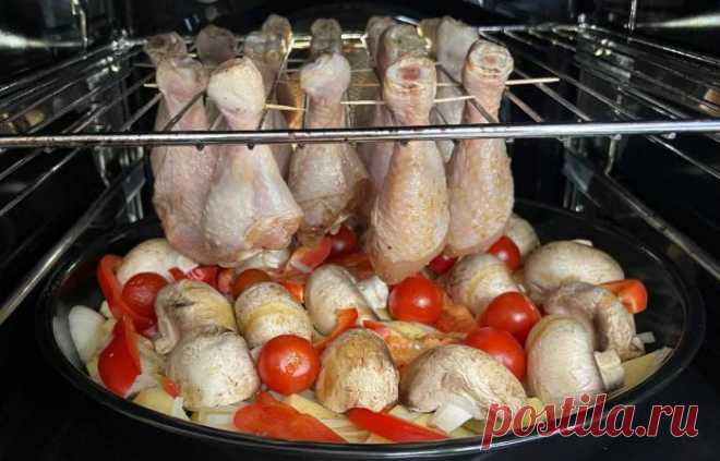 Горячее блюдо, которое ни у кого не получится испортить: просто подвесьте куриные голени на решетку | Домашние рецепты