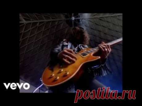 Music video by Guns N' Roses performing Sweet Child O' Mine. © 1987 UMG Recordings, Inc. https://vevo.ly/MhW1zh