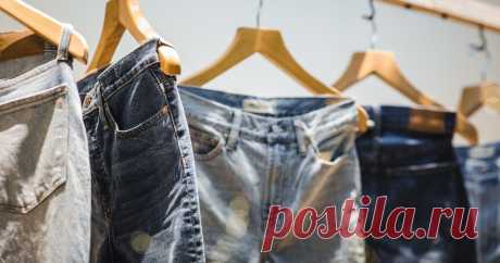 В моду вошли «грязные» джинсы: что за тренд и где купить такие Леди Mail.ru рассказывает, что этой осенью носить любителям стиля гранж.