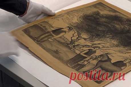 Испанская полиция задержала воров и вернула столетние рисунки Сальвадора Дали. Испанская полиция обнаружила два столетних рисунка художника-сюрреалиста Сальвадора Дали, украденных в прошлом году при ограблении в Барселоне, Испания. Согласно заявлениям полиции, ими были задержаны три брата в возрасте 50, 53 и 55 лет, у которых были изъяты два рисунка художника 1922 года.