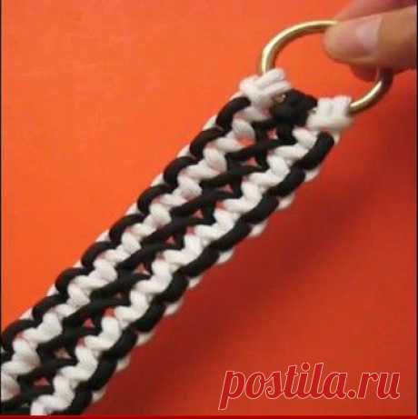 Красивая плетеная ручка для вязаной сумки &quot;Соломонова полоса&quot;_очень легко сделать.