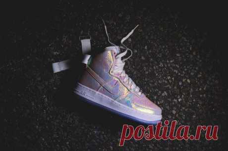 NIKE WMNS Air Force 1 Hi QS - Iridescent Pearl / Логика моды