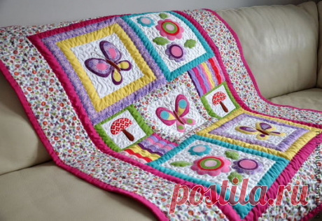 Купить Лоскутное детское одеяло "Бабочки-цветочки" - одеяло, одеяло пэчворк, одеяло лоскутное