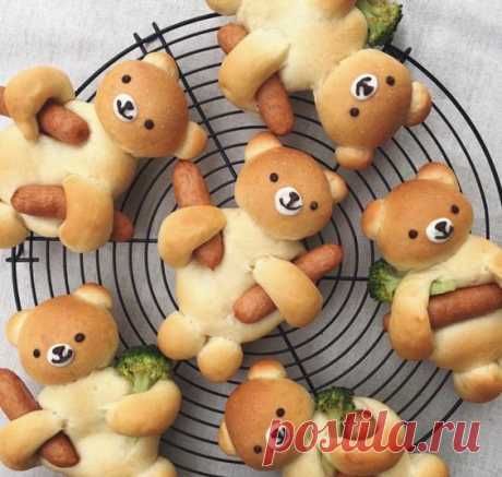 (5) Pinterest - Bear bread broccoli hot dogs food fun | Rezepte