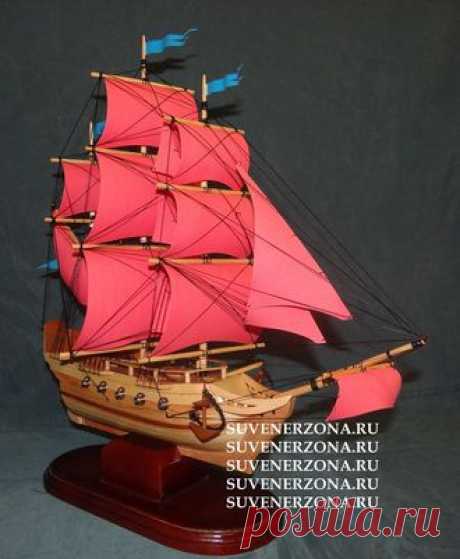 Модель сувенирного корабля: один из совершенных подарков, который был изготовлен вручную