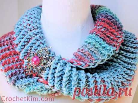 Add this project to your Ravelry favorites HERE.  To print or convert to PDF click the green &quot;Print Friendly&quot; button below the pattern.    Dueling Colors Cowl designed by Kim Guzman © Dec. 2014 Email to kim@crochetkim.com Please read my Terms of Use Technique: Double-Ended Tunisian  Fini