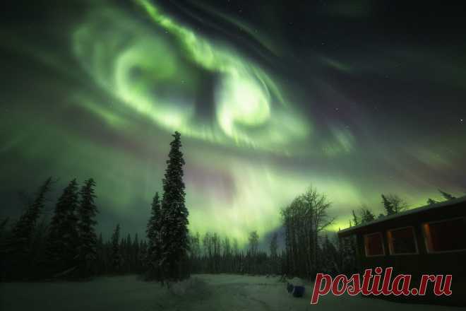 The Vortex A beautiful night in Alaska and a Celestial Yin and Yang   My 500 link 500px.com/yiannispavlis  my facebook  www.facebook.com/YiannisPavlis4/   my instagram www.instagram.com/yiannispavlisphoto/