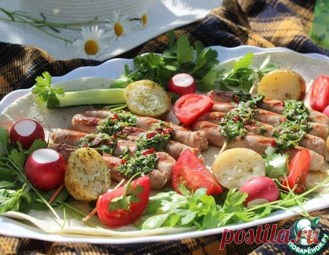Сосиски-гриль с соусом чимичурри – кулинарный рецепт