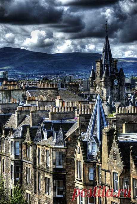 Edinburgh, Scotland, UK. Photo by Patrick Theiner. Flickr. https://www.facebook.com /WorldwideCollection: Discover and save creative ideas