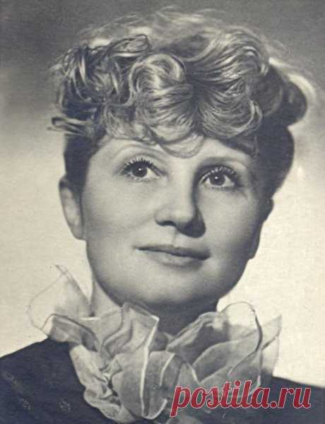 Лидия Сухаревская, 30 августа, 1909
 • 11 октября 1991
