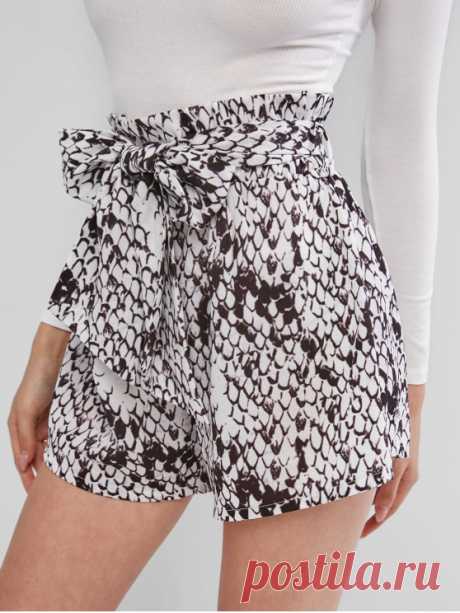 ZAFUL Snakeskin Print Belted Paperbag Shorts   TAUPE [54% OFF] [HOT] 2020 ZAFUL Snakeskin Print Belted Paperbag Shorts In TAUPE | ZAFUL    Casual yet trendy, this pair of shorts features a flattering high waistline, snakeskin printed pattern throughout, and a coordinating belt tied around the waist which adds charm and fashion. Team it with simple tops to create a fashionable style. Style: Casual Material: Polyester Fit Type: Regular Waist Type: High Closure Type: Elastic ...