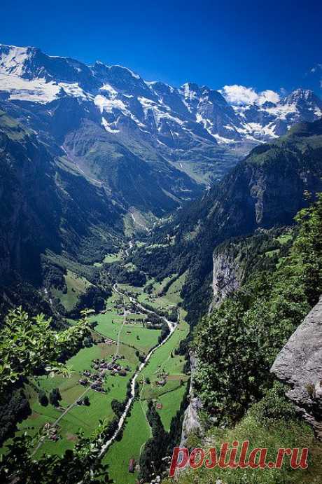 Lauterbrunnen Valley, Switzerland - hiking, biking and skiing with Jeff!! It's such a beautiful place!  | Jeszenszky Mariann приколол(а) это к доске Switzerland