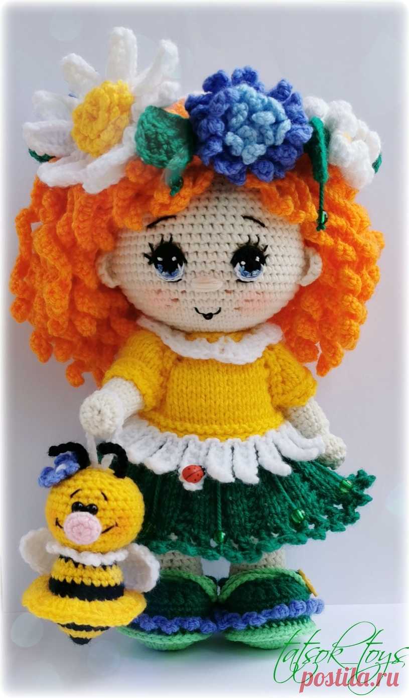 PDF Кукла Июлечка крючком. FREE crochet pattern; Аmigurumi toy patterns. Амигуруми схемы и описания на русском. Вязаные игрушки и поделки своими руками #amimore - летняя кукла в платье из обычной пряжи, куколка девочки в ярком наряде.