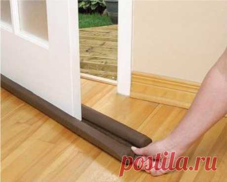 DUAL DRAFT GUARD Adjusts to fit any door or window up to 36 Use on interior and exterior doors Easily glides over all types of floors Blocks drafts
