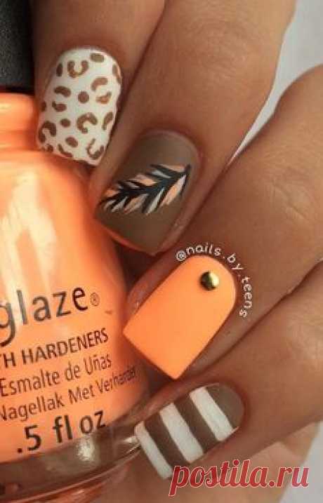 Spring nail art design taking inspiration from earth colors. You can make it so ea