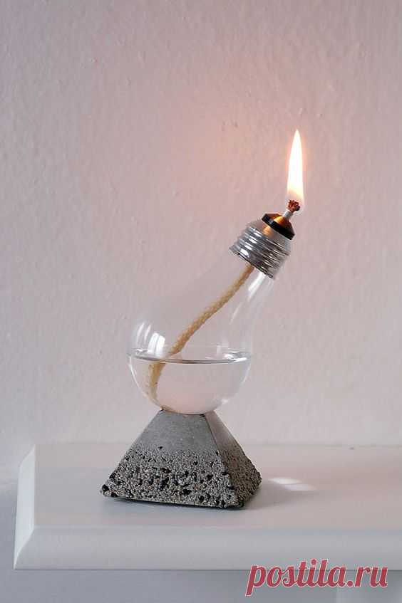 (1) Handmade Home Decor Light Bulb Oil Lamp on Pyramid natural concrete and Black Rock Base, Aluminum top bulb (12-005) | My 