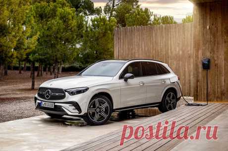 Mercedes-Benz GLC 2023: салон, цена, комплектация