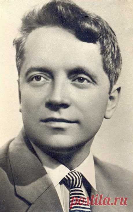 Юрий Белов -  31 июля, 1930 • 31 декабря 1991