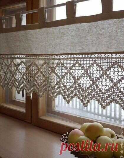 Короткие шторки в деревенском стиле на кухонное окно - современно и сохраняя традиции | 