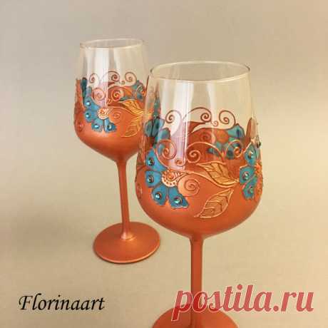 7th Anniversary gift, Copper anniversary gift, Copper glasses, Wine glasses, Wedding glasses 7th Anniversary gift, Copper anniversary gift, Copper glasses, Wine glasses, Wedding glasses  Custom order 5-7 days Set of 2, Hand Painted, Wedding Glasses in copper ,decorated with turquoise flowers and decorative crystals Suitable for wedding, anniversary as a luxurious gift or for personal use. Each of them can be personalized on the base with your names or wedding date for free...