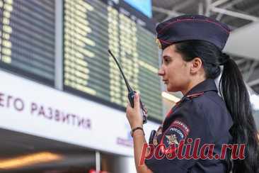В России мужчина решил вернуть жену и задержал вылет самолета сообщением о бомбе
