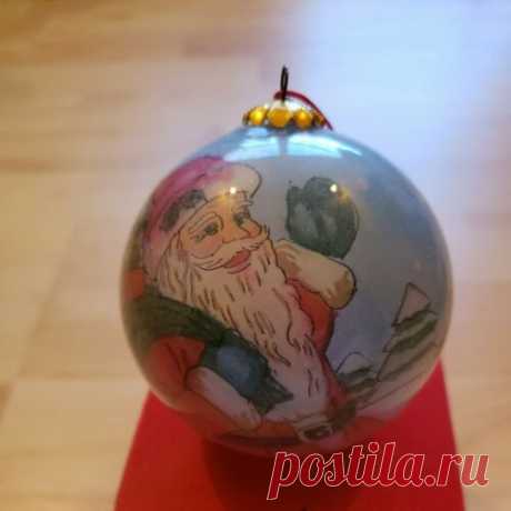 "LI BIEN" Reverse Inside Painting Glass Christmas Ornament Santa With A Bundle  Vintage "LI BIEN" Reverse Inside Painting Glass Christmas Ornament. Scene Shows Santa With A Large Sack Of Presents. On The Bottom Of The Ornament There Is A Hole. That Is How They Painted It From The Inside. Most Of Them Don't Have This. They ...