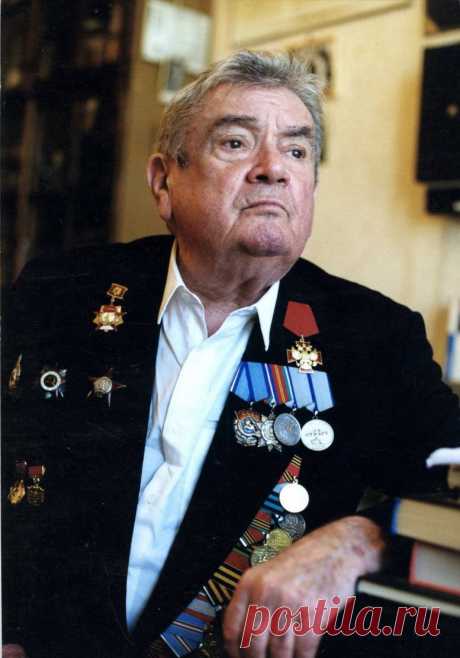 Евгений Весник, 15 января, 1923
• 10 апреля 2009