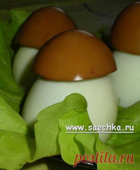 &quot;Грибочки&quot; из фаршированных яиц | рецепты на Saechka.Ru