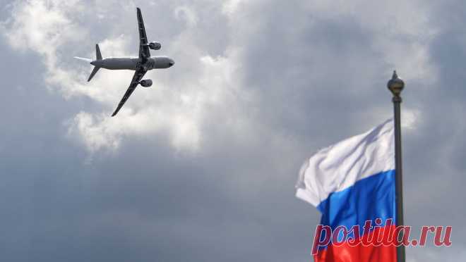 Пять российских самолетов подали сигналы тревоги в полете. Пять пассажирских самолетов подали сигналы тревоги, находясь в полете над территорией России, сообщает ТАСС со ссылкой на авиационные службы. По данным служб, код ответчика "Общая тревога" выставили на трех рейсах - Череповец ...